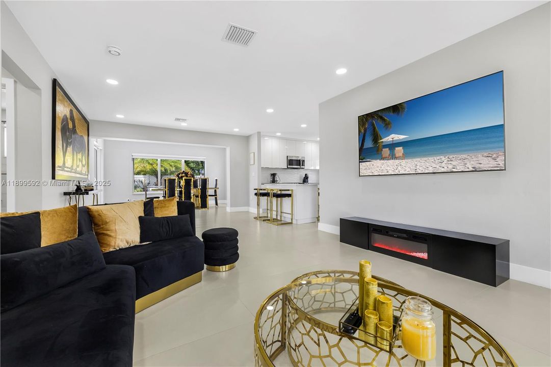 待售: $1,000,000 (3 贝兹, 2 浴室, 1460 平方英尺)