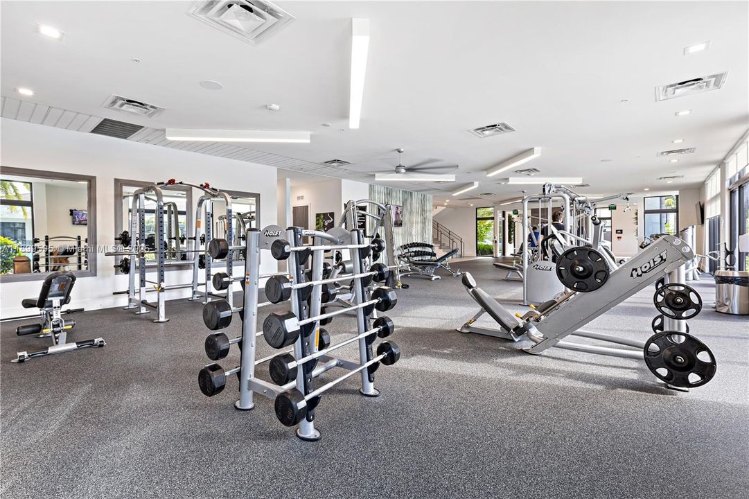 出租: $3,450 (2 贝兹, 2 浴室, 1124 平方英尺)