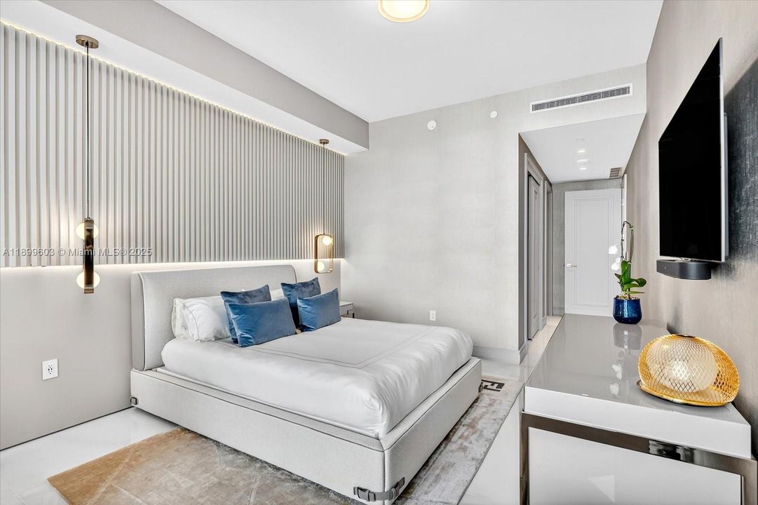 For Sale: $8,900,000 (4 beds, 5 baths, 2987 Square Feet)