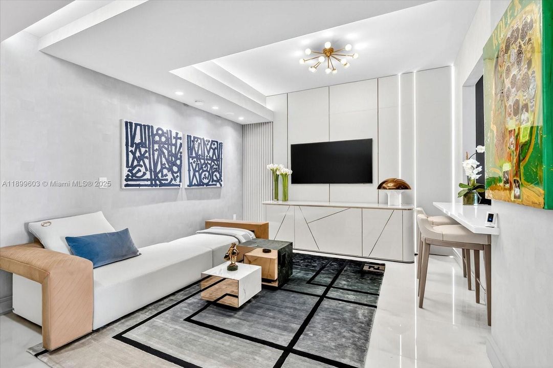 For Sale: $8,900,000 (4 beds, 5 baths, 2987 Square Feet)