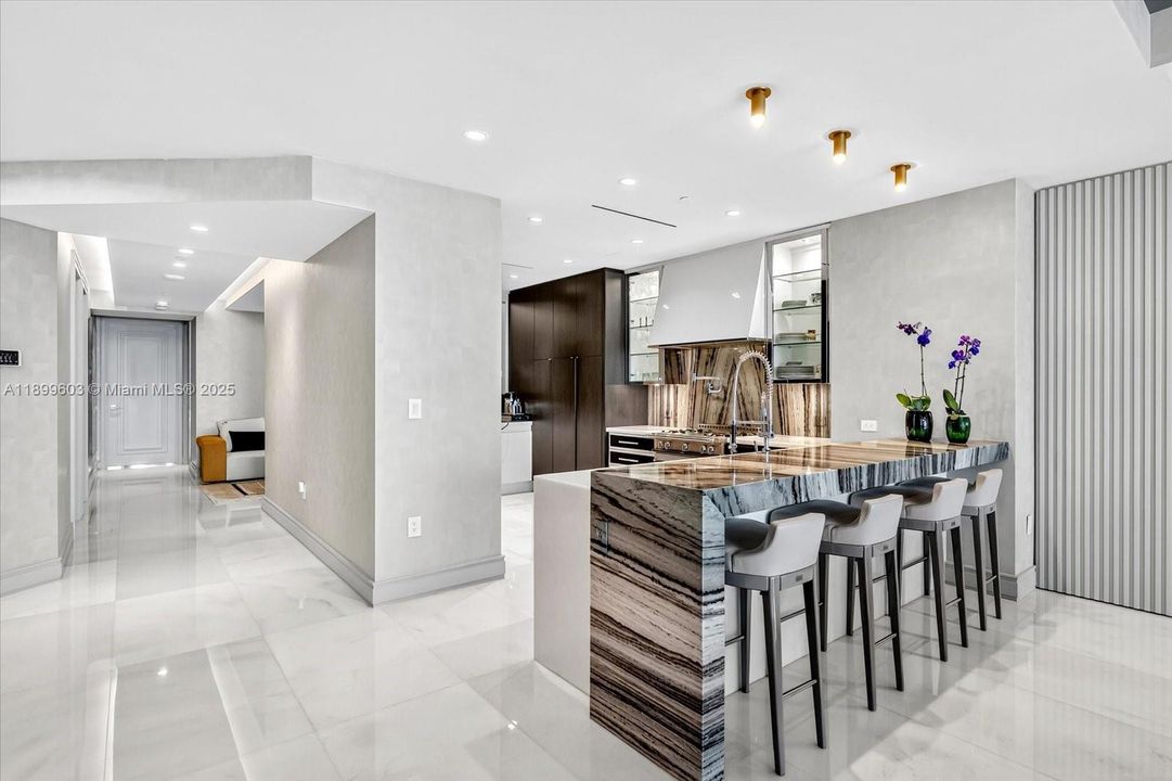 For Sale: $8,900,000 (4 beds, 5 baths, 2987 Square Feet)