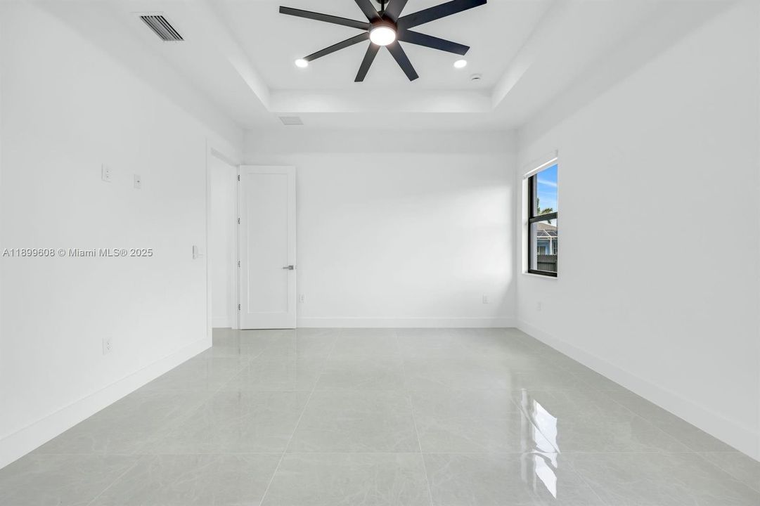 Recently Sold: $538,999 (4 beds, 3 baths, 1735 Square Feet)