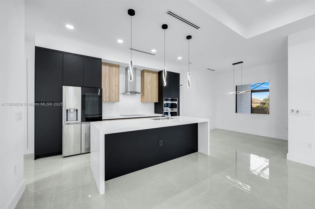 Recently Sold: $538,999 (4 beds, 3 baths, 1735 Square Feet)