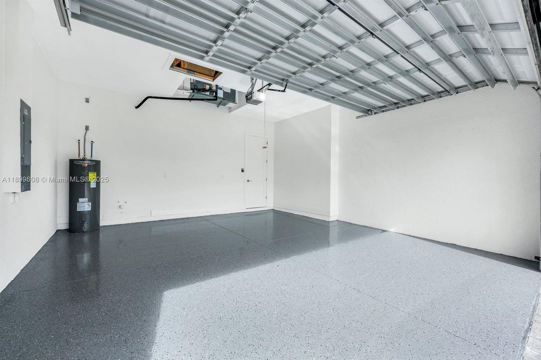 Recently Sold: $538,999 (4 beds, 3 baths, 1735 Square Feet)