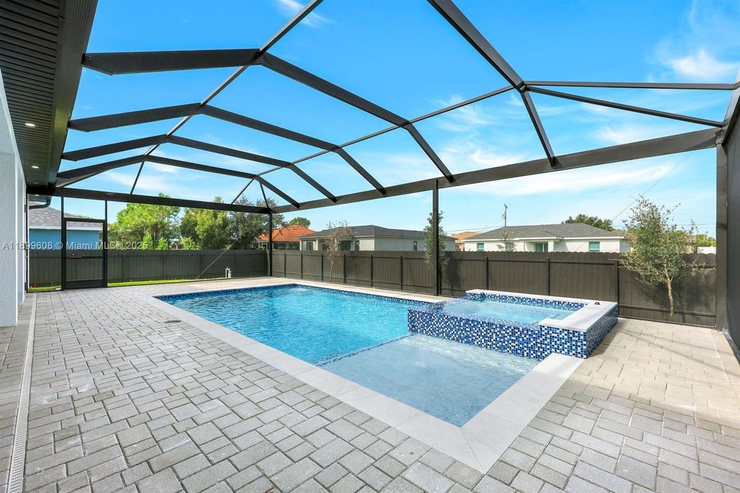 Recently Sold: $538,999 (4 beds, 3 baths, 1735 Square Feet)