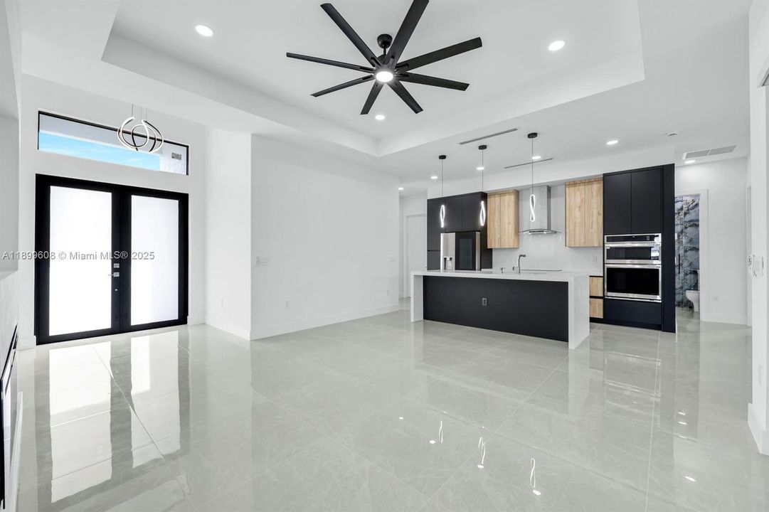 Recently Sold: $538,999 (4 beds, 3 baths, 1735 Square Feet)