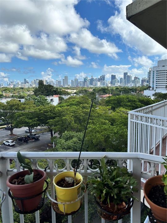 For Sale: $469,000 (2 beds, 2 baths, 1030 Square Feet)