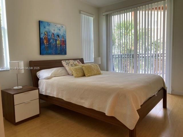 For Rent: $2,600 (2 beds, 2 baths, 1068 Square Feet)