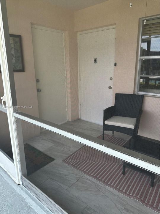 待售: $155,000 (1 贝兹, 1 浴室, 800 平方英尺)