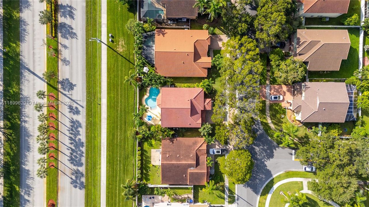 For Sale: $825,000 (5 beds, 3 baths, 3155 Square Feet)