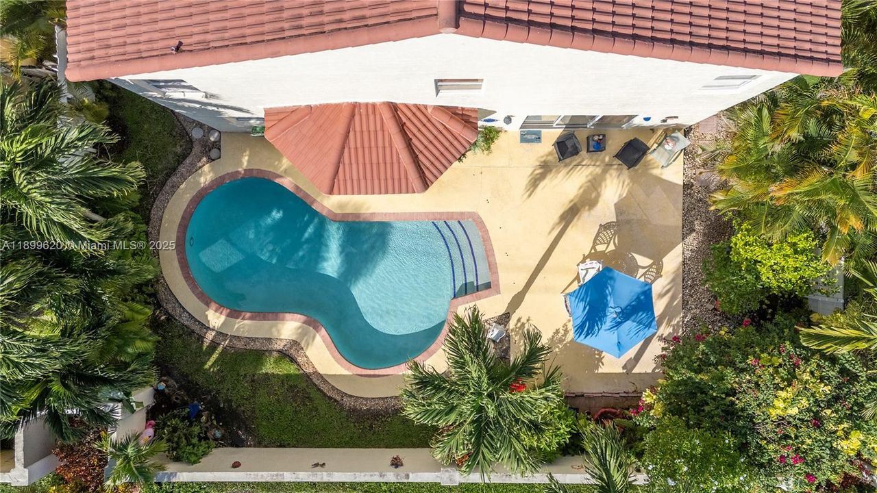 For Sale: $825,000 (5 beds, 3 baths, 3155 Square Feet)