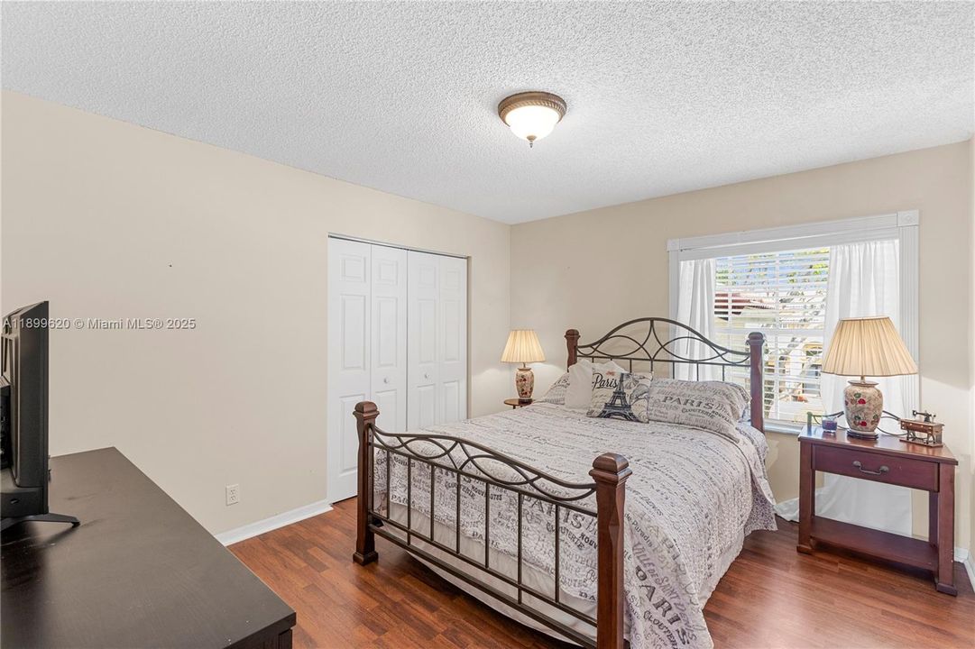 For Sale: $825,000 (5 beds, 3 baths, 3155 Square Feet)