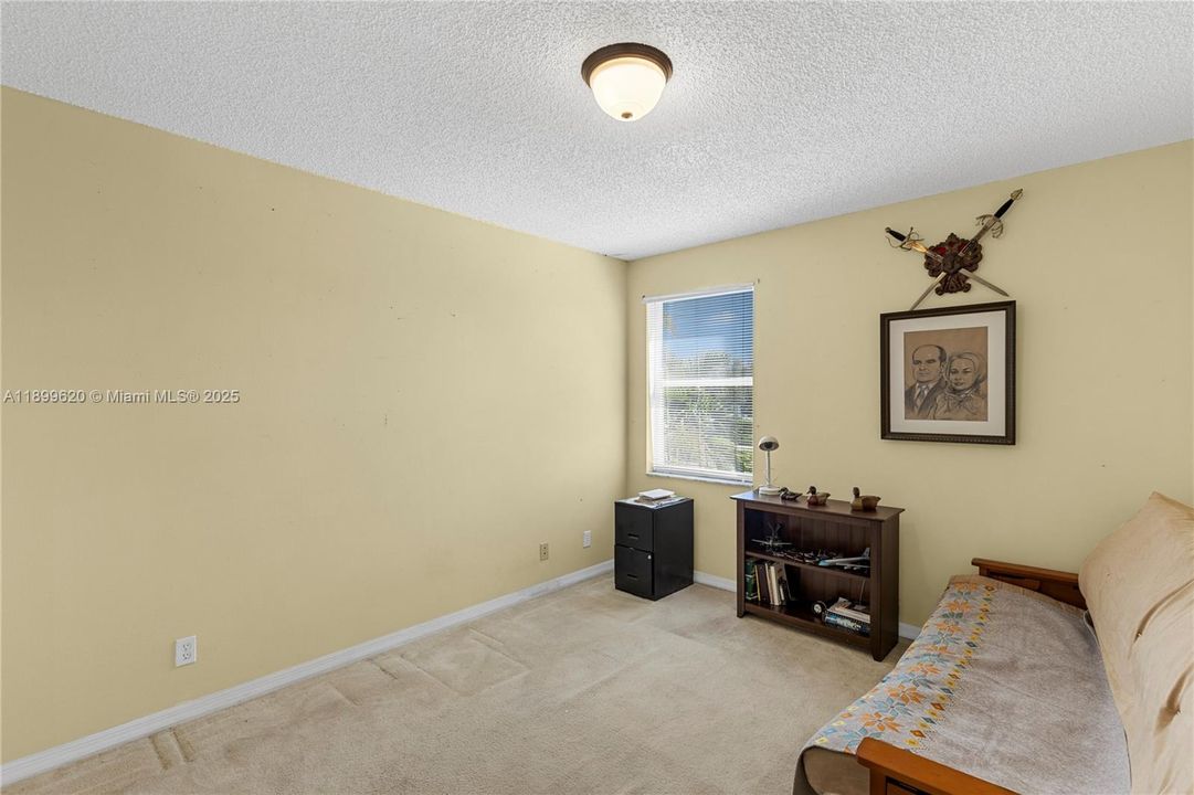 For Sale: $825,000 (5 beds, 3 baths, 3155 Square Feet)