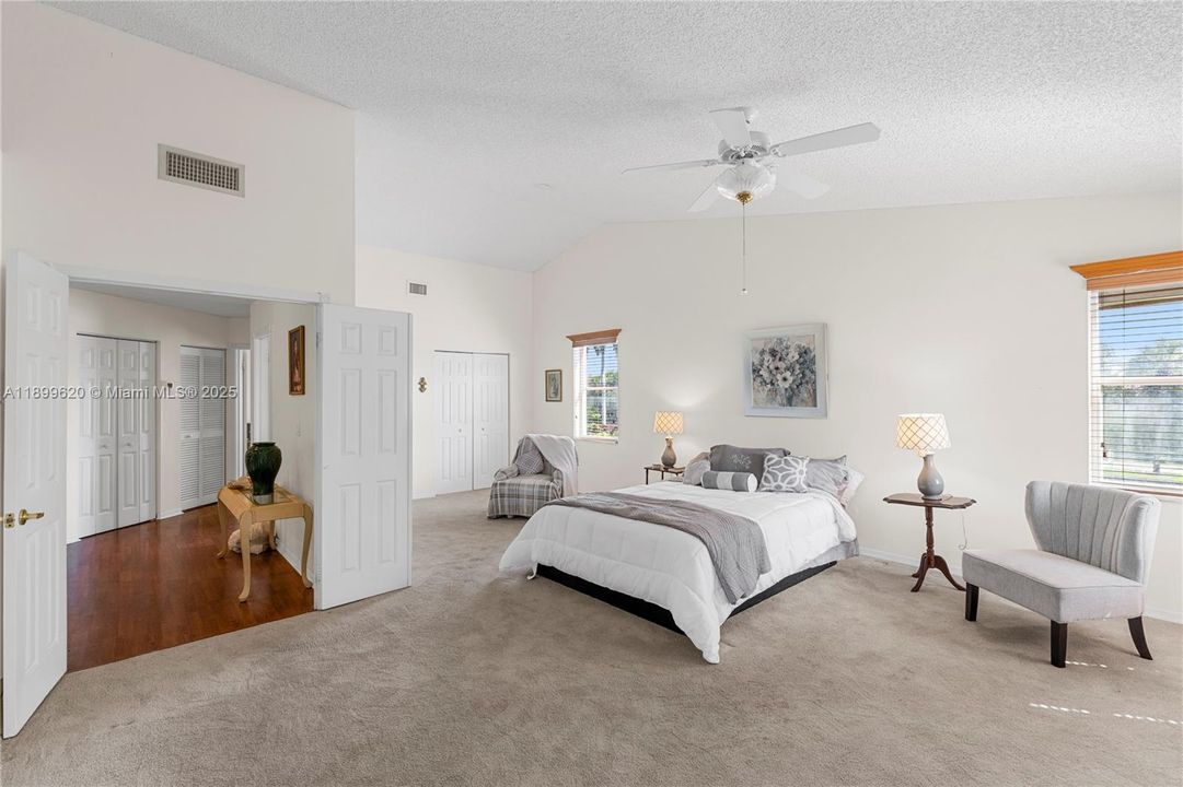 For Sale: $825,000 (5 beds, 3 baths, 3155 Square Feet)