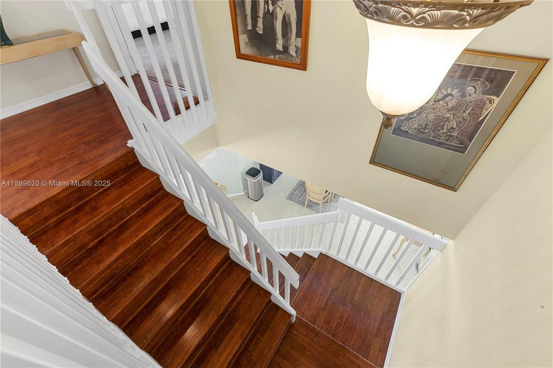 For Sale: $825,000 (5 beds, 3 baths, 3155 Square Feet)