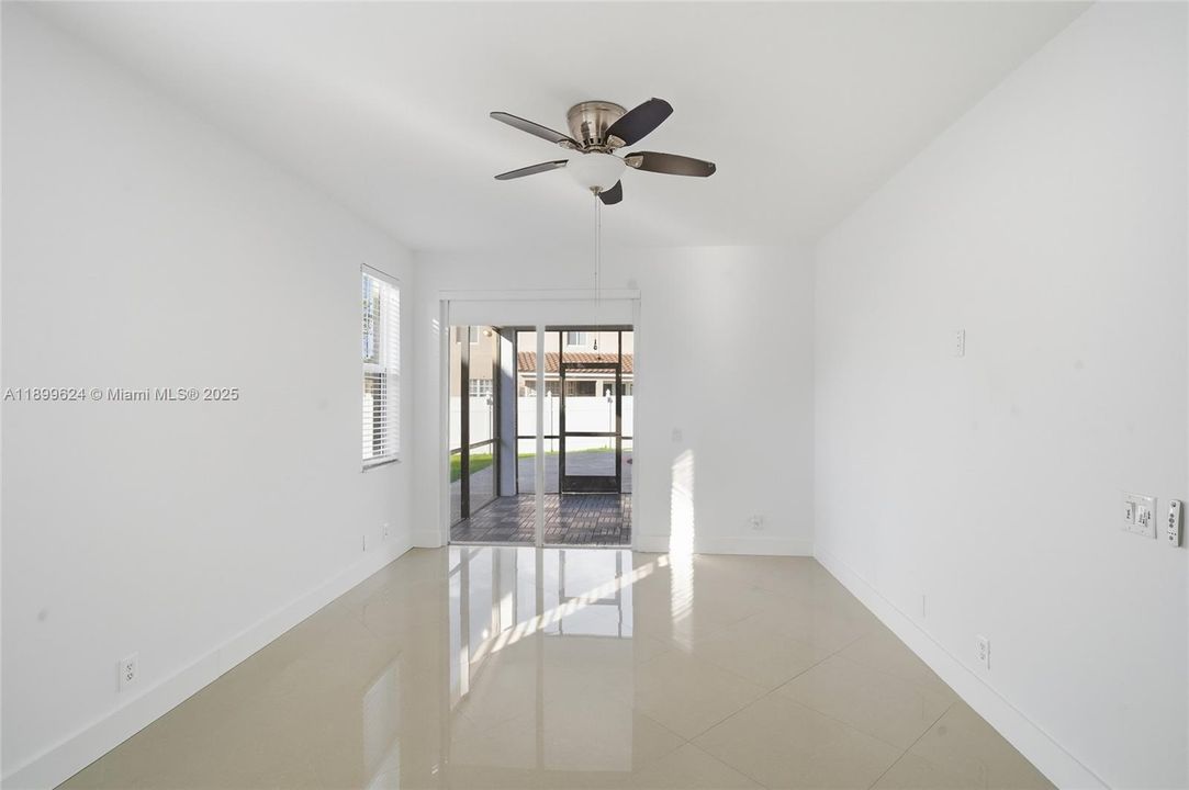 Recently Rented: $5,900 (5 beds, 3 baths, 2144 Square Feet)