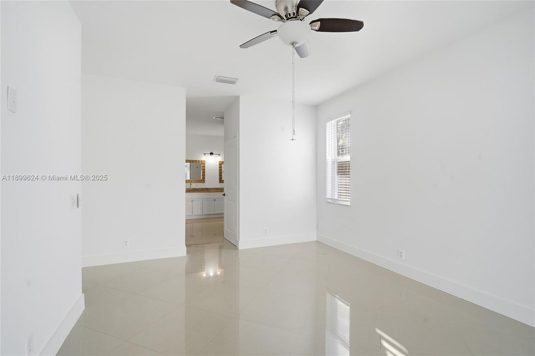 Recently Rented: $5,900 (5 beds, 3 baths, 2144 Square Feet)