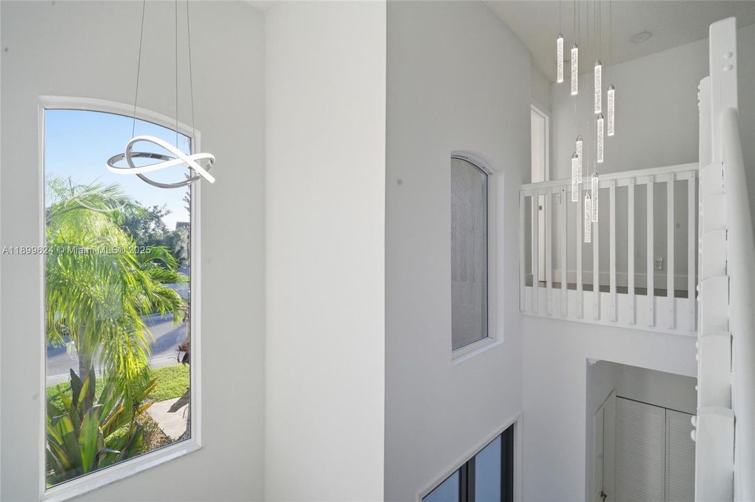 Recently Rented: $5,900 (5 beds, 3 baths, 2144 Square Feet)