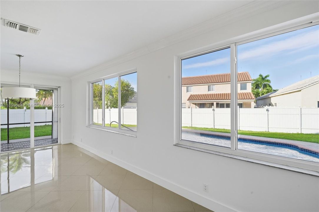 Recently Rented: $5,900 (5 beds, 3 baths, 2144 Square Feet)