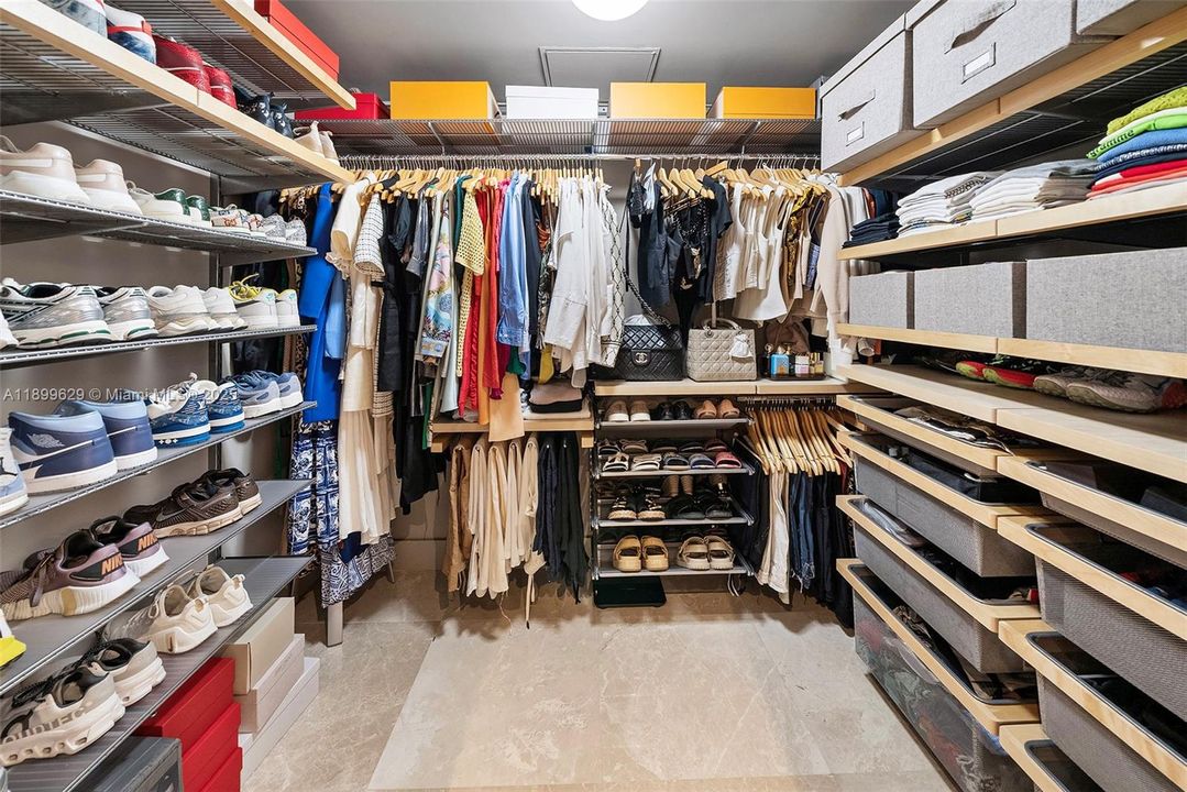 En Venta: $1,215,000 (2 camas, 2 baños, 1337 Pies cuadrados)