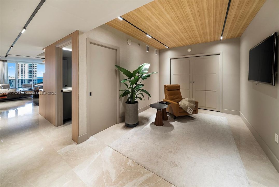 En Venta: $1,215,000 (2 camas, 2 baños, 1337 Pies cuadrados)