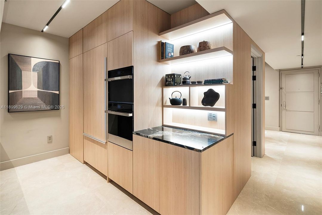 En Venta: $1,215,000 (2 camas, 2 baños, 1337 Pies cuadrados)