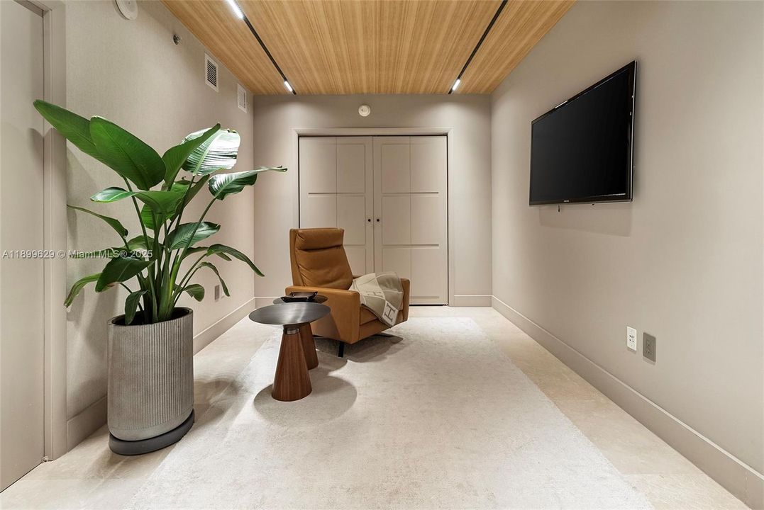 En Venta: $1,215,000 (2 camas, 2 baños, 1337 Pies cuadrados)