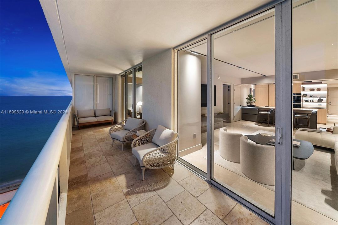 En Venta: $1,215,000 (2 camas, 2 baños, 1337 Pies cuadrados)