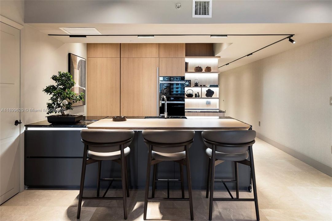 En Venta: $1,215,000 (2 camas, 2 baños, 1337 Pies cuadrados)