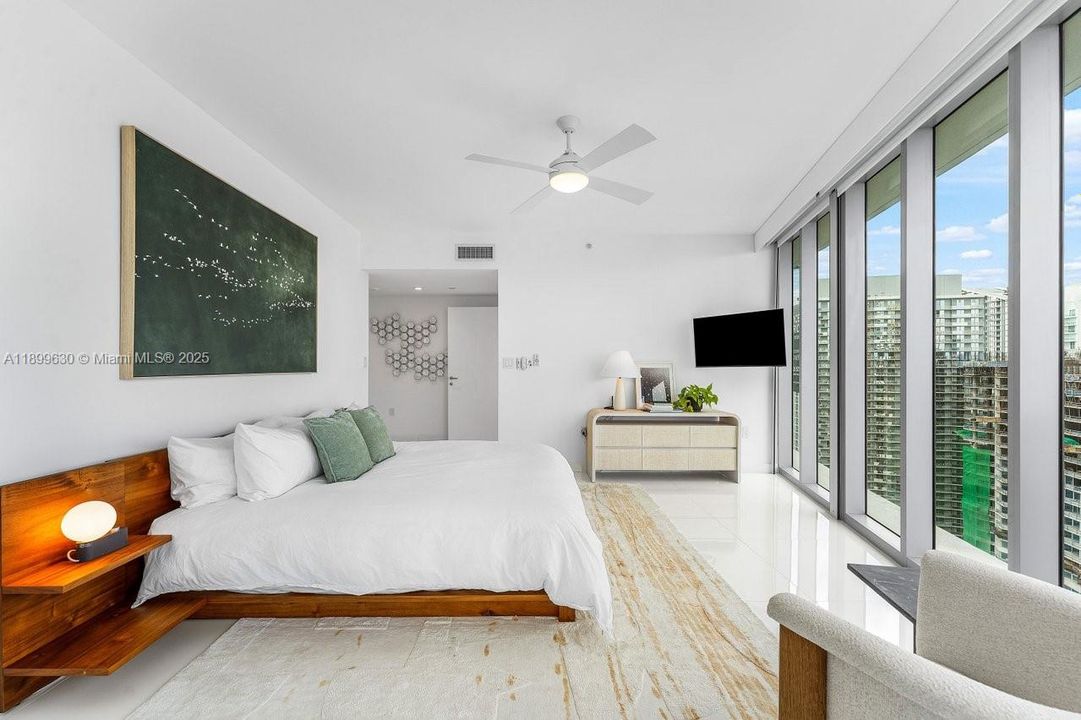 Recently Rented: $10,000 (2 beds, 2 baths, 1539 Square Feet)