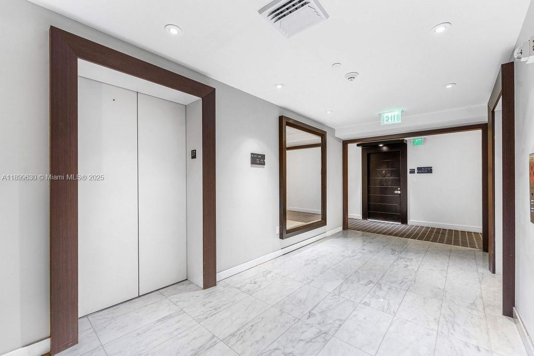 Recently Rented: $10,000 (2 beds, 2 baths, 1539 Square Feet)