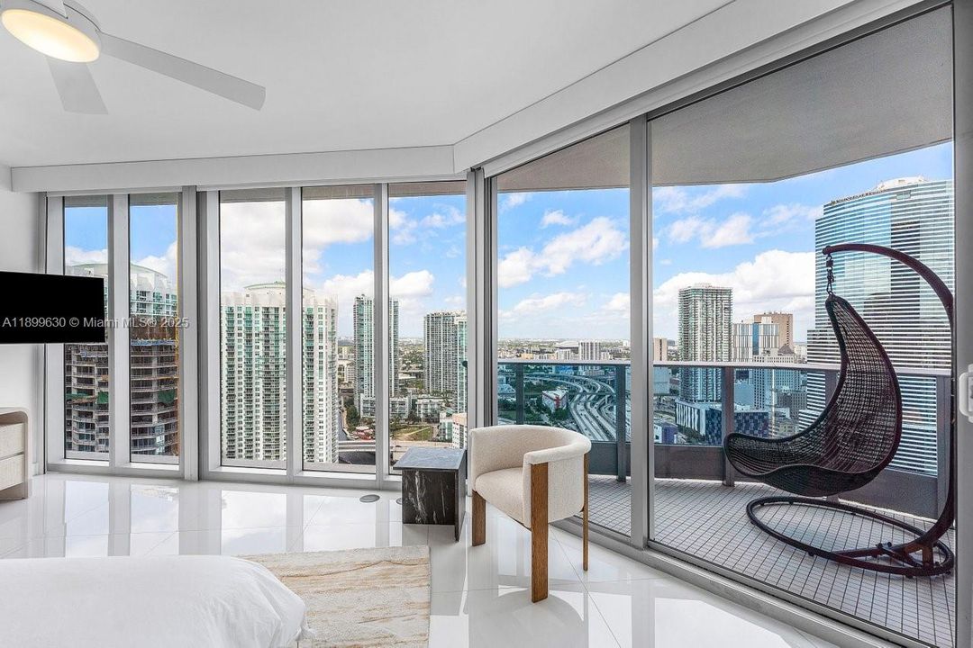 Recently Rented: $10,000 (2 beds, 2 baths, 1539 Square Feet)