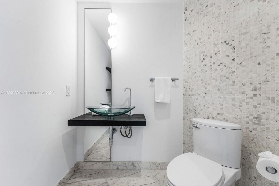 Recently Rented: $10,000 (2 beds, 2 baths, 1539 Square Feet)