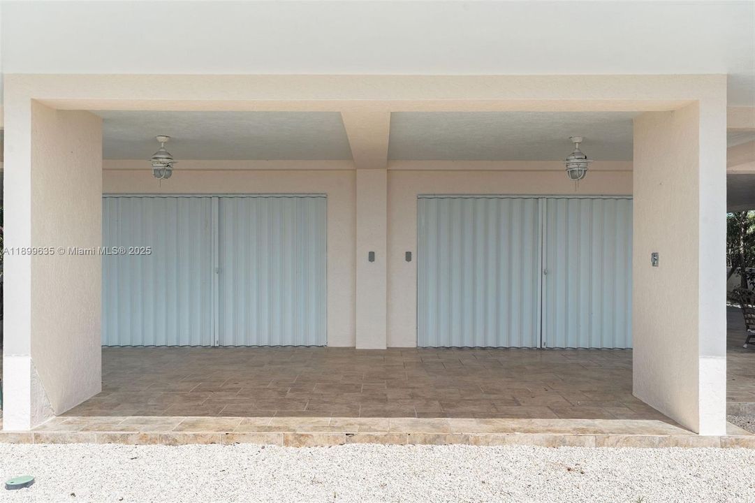 For Sale: $4,250,000 (4 beds, 3 baths, 3440 Square Feet)