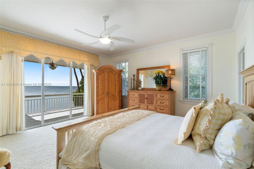 For Sale: $4,250,000 (4 beds, 3 baths, 3440 Square Feet)