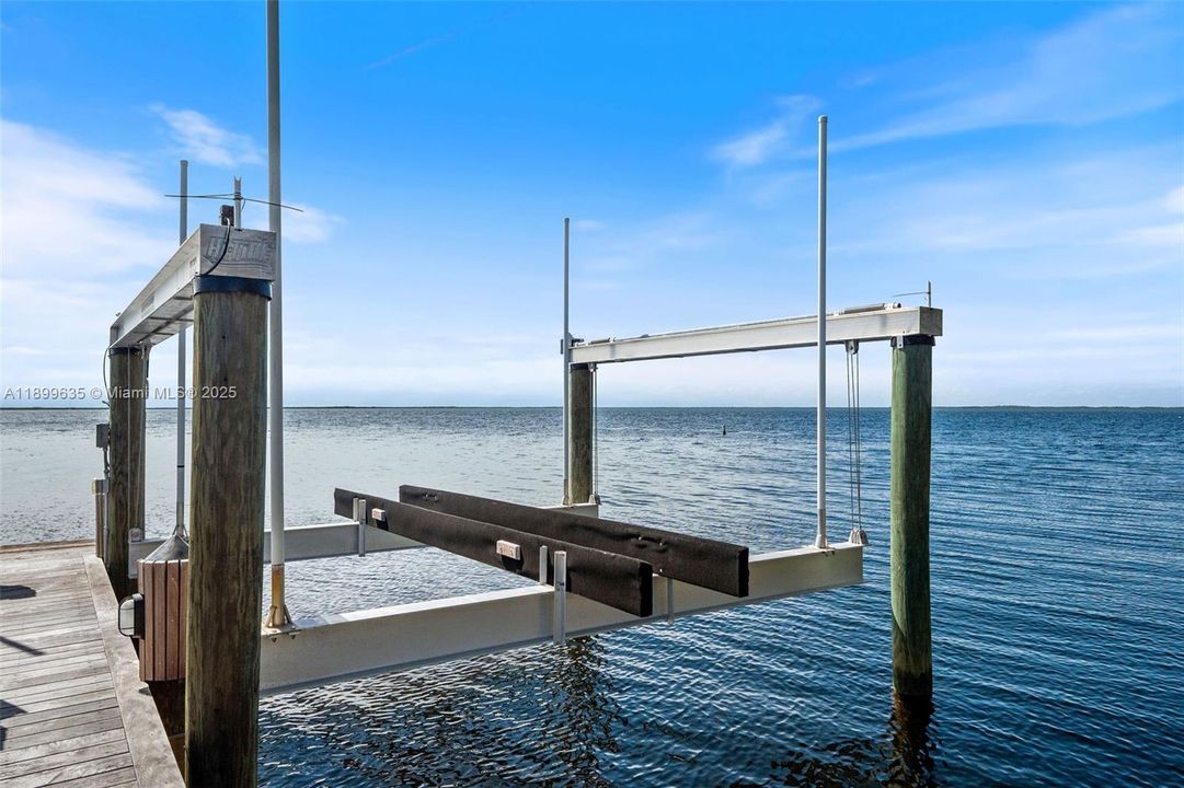 For Sale: $4,250,000 (4 beds, 3 baths, 3440 Square Feet)