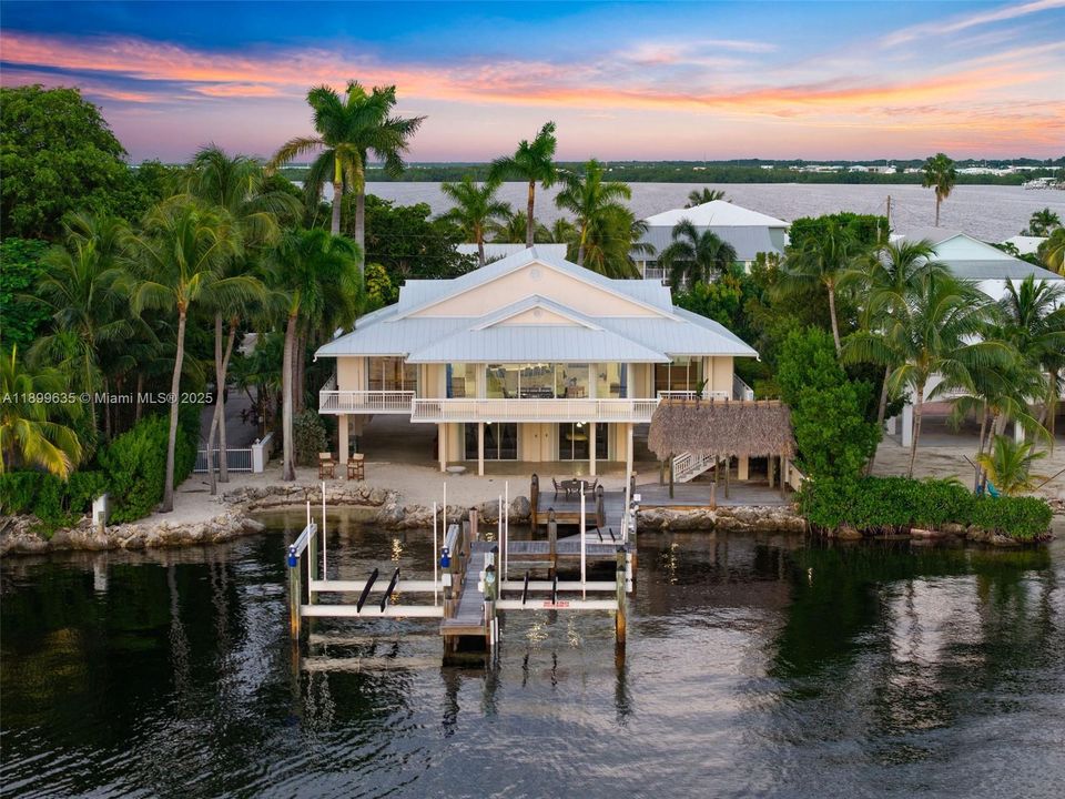 For Sale: $4,250,000 (4 beds, 3 baths, 3440 Square Feet)