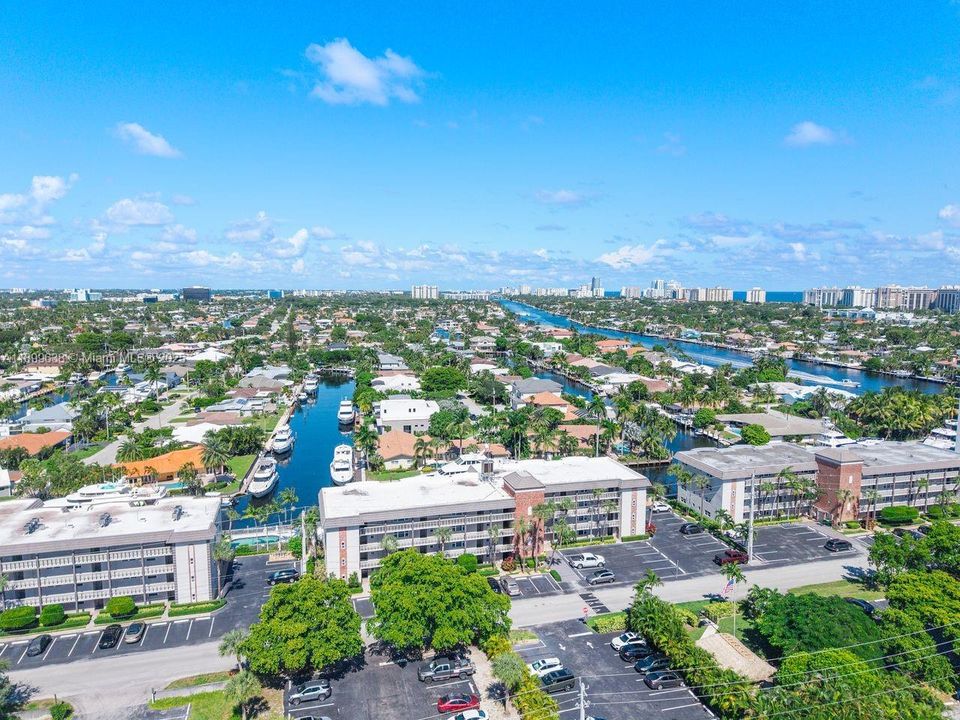 出租: $3,000 (2 贝兹, 2 浴室, 1300 平方英尺)