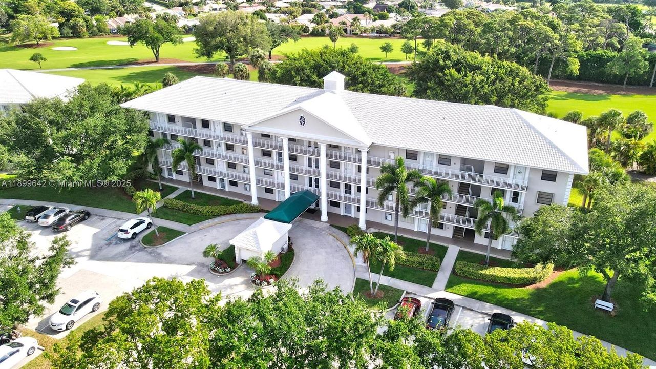 For Sale: $255,000 (2 beds, 2 baths, 1385 Square Feet)