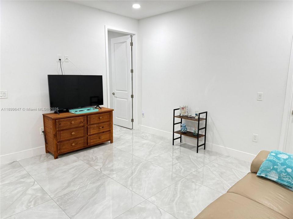 待售: $629,900 (4 贝兹, 4 浴室, 0 平方英尺)