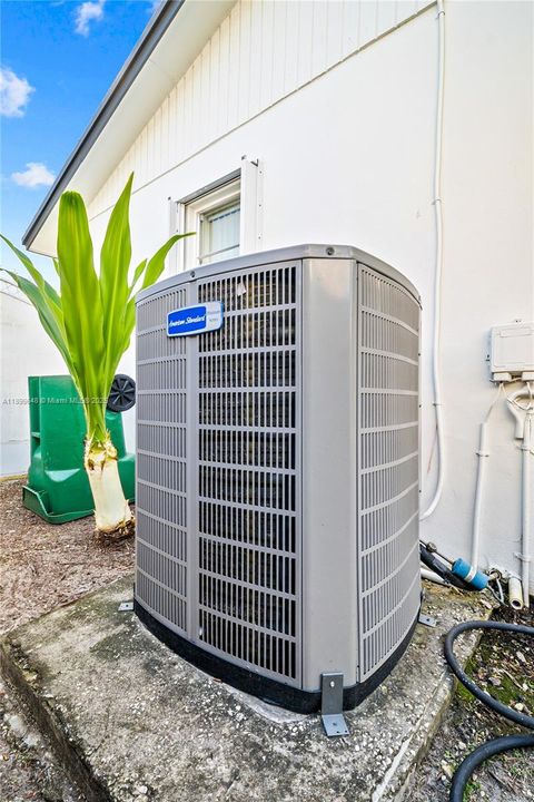 Recently Sold: $625,000 (4 beds, 3 baths, 1256 Square Feet)