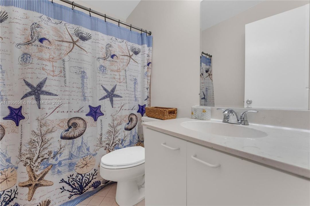 Active With Contract: $554,000 (3 beds, 3 baths, 1749 Square Feet)