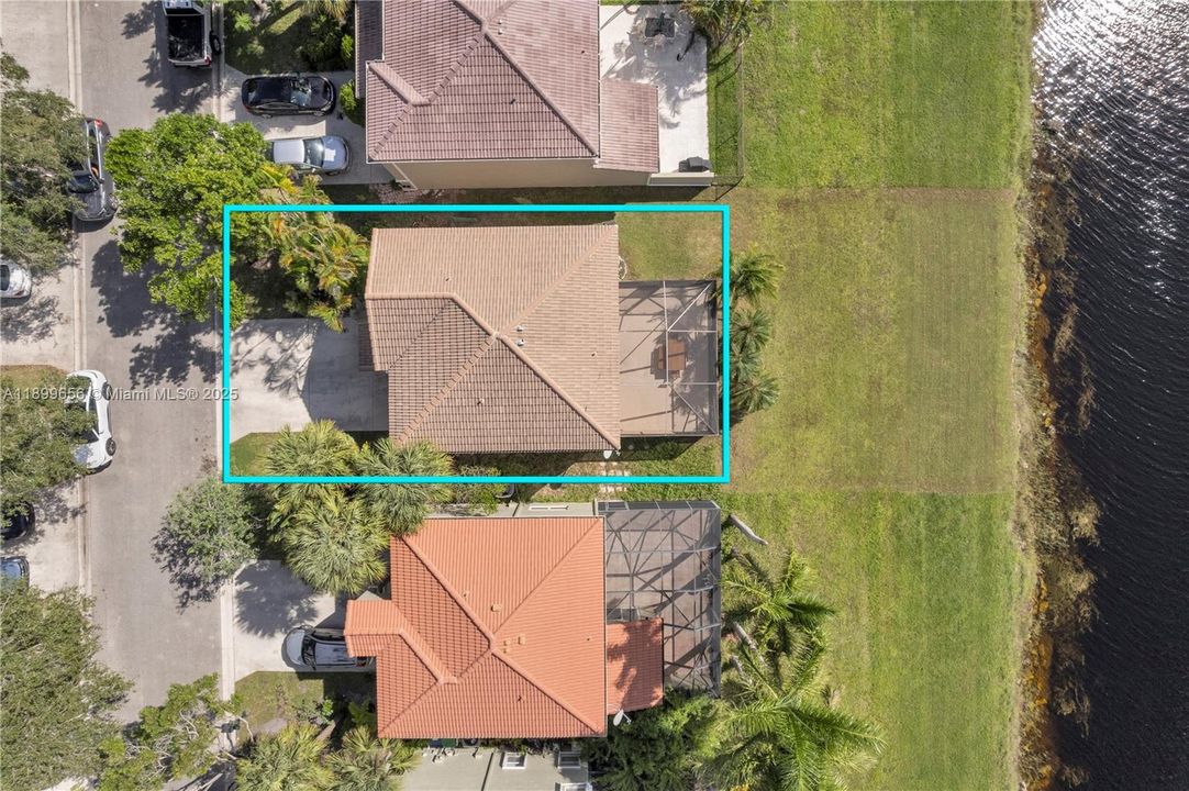 Active With Contract: $554,000 (3 beds, 3 baths, 1749 Square Feet)