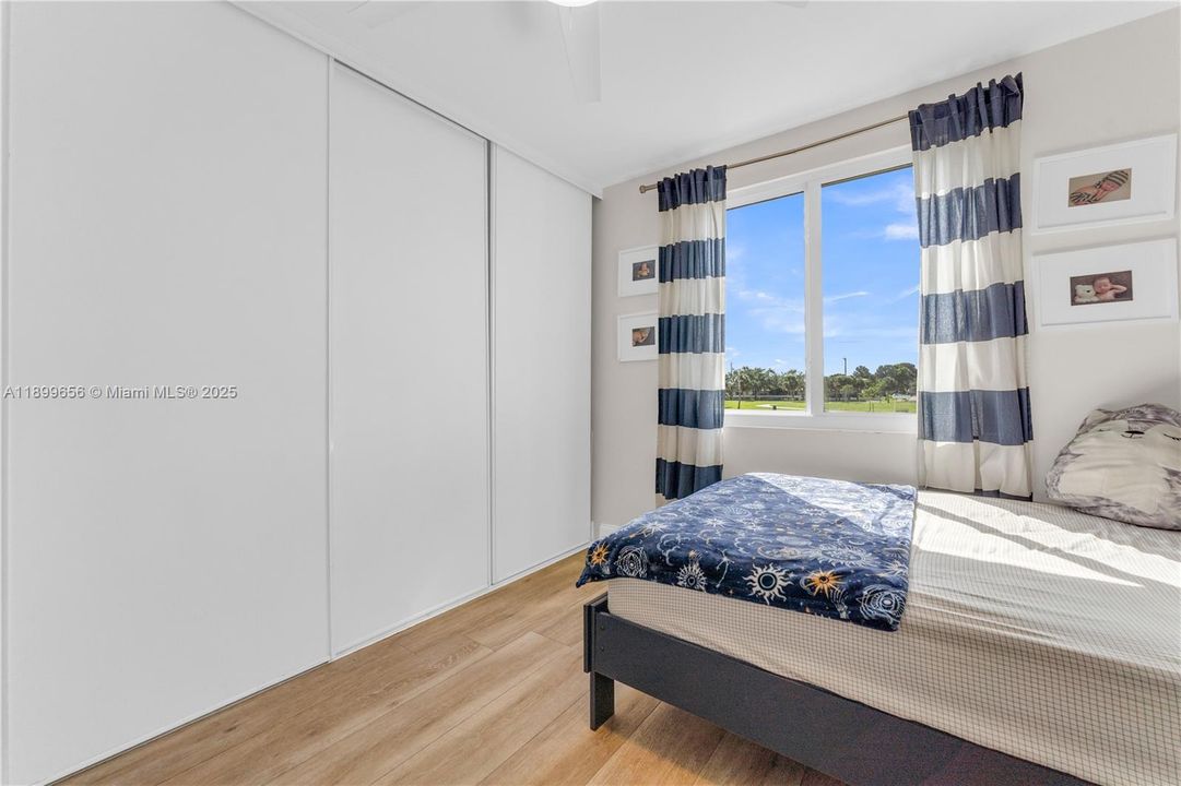 Active With Contract: $554,000 (3 beds, 3 baths, 1749 Square Feet)