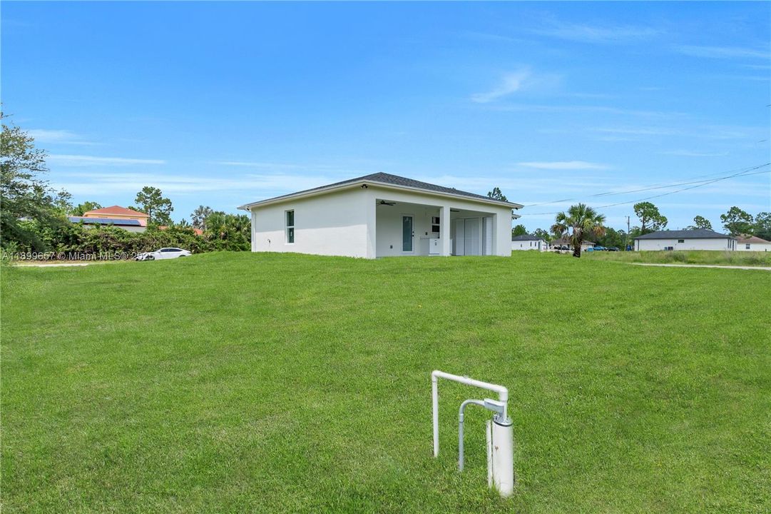 For Sale: $279,900 (3 beds, 2 baths, 1150 Square Feet)