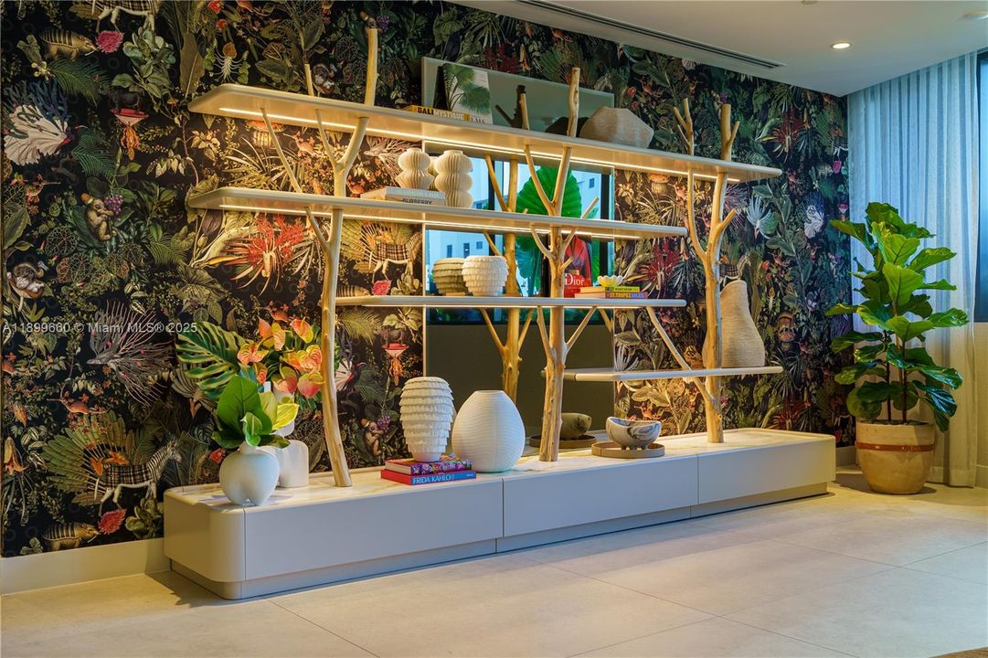 出租: $19,000 (4 贝兹, 5 浴室, 3417 平方英尺)