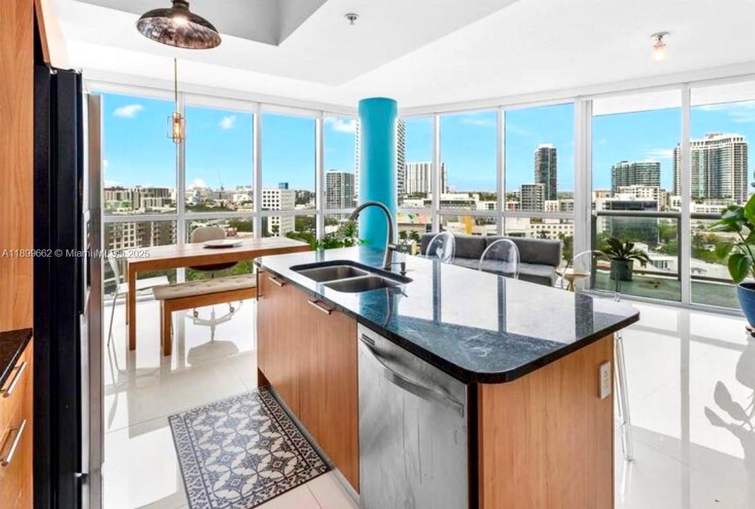 For Rent: $5,800 (2 beds, 2 baths, 1380 Square Feet)