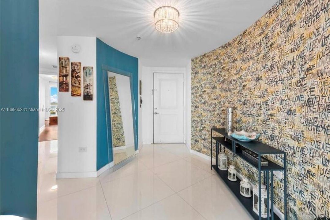 For Rent: $5,800 (2 beds, 2 baths, 1380 Square Feet)