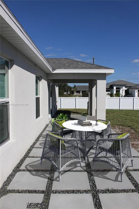 For Rent: $2,300 (4 beds, 2 baths, 0 Square Feet)