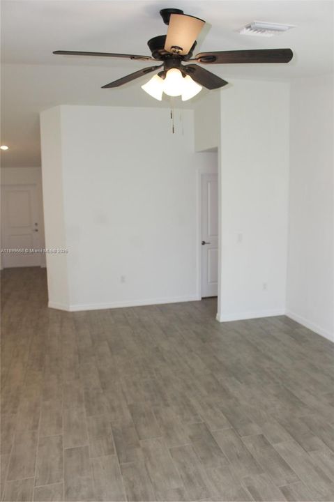 For Rent: $2,300 (4 beds, 2 baths, 0 Square Feet)